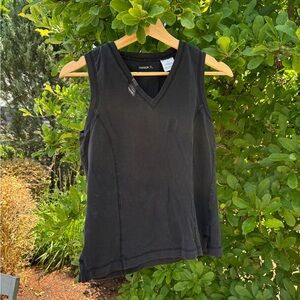 Danskin Black V-Neck Sleeveless Tank
